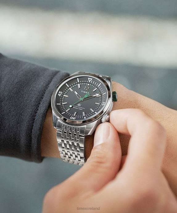 Watches | Stainless-Steel/Black/Green Men Timex Waterbury Dive 41mm Stainless Steel Bracelet Watch R6JT108
